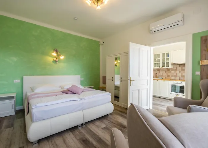 Albizia-apartments דירה באדן